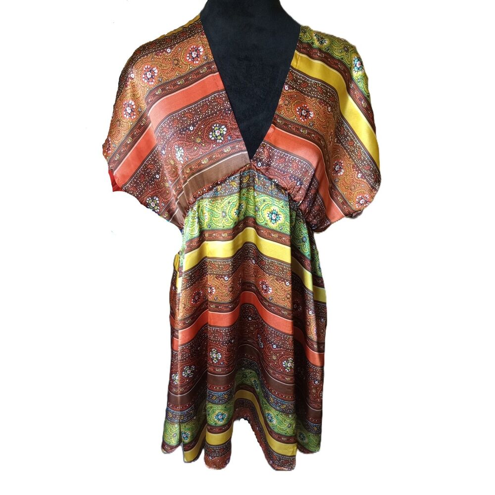 Romeo & Juliet Women's M  70's Style  Multicolor V-Neck Stripe Floral Mini Dress